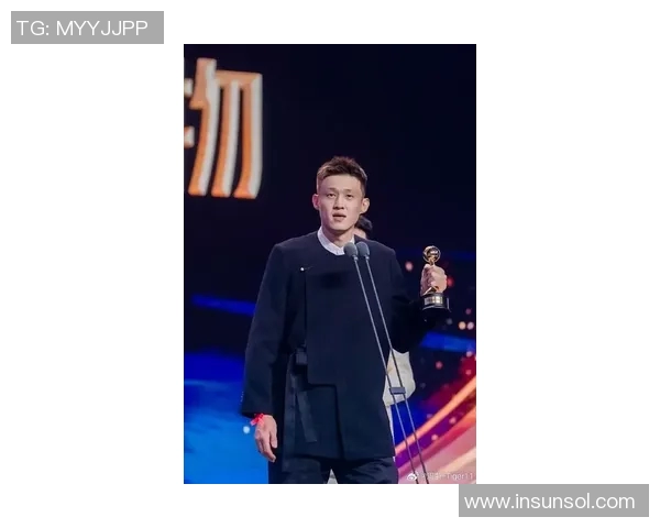 周鹏：从篮球场上的拼搏者到生活中的奋斗典范，激励无数年轻人的成长之路