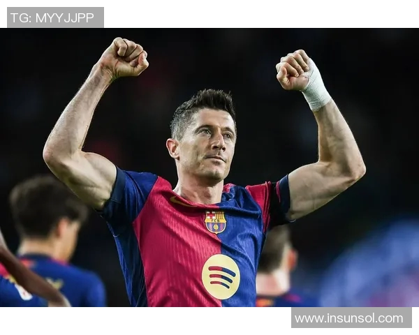 莱万重返老东家引发拜仁球迷愤怒声讨感叹忘恩负义情何以堪